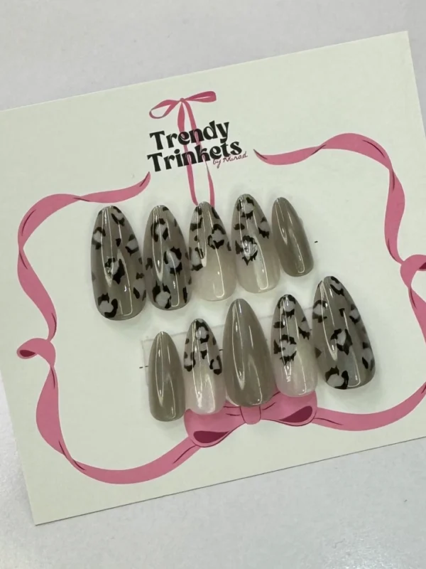 Cat-Eye TTBK-0009 press-on nails | Trendy Trinkets